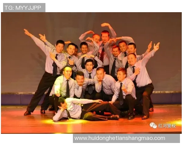 全球足球明星齐聚综艺舞台展现多才多艺的精彩瞬间